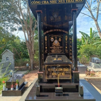 Mộ Đá Thiên Thu