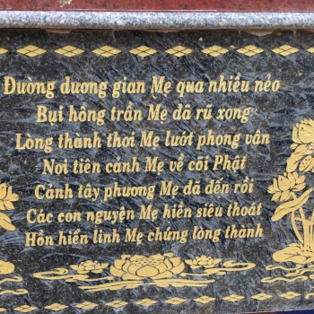 Mộ Đá Thiên Thu