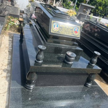 Mộ đá nguyên khối